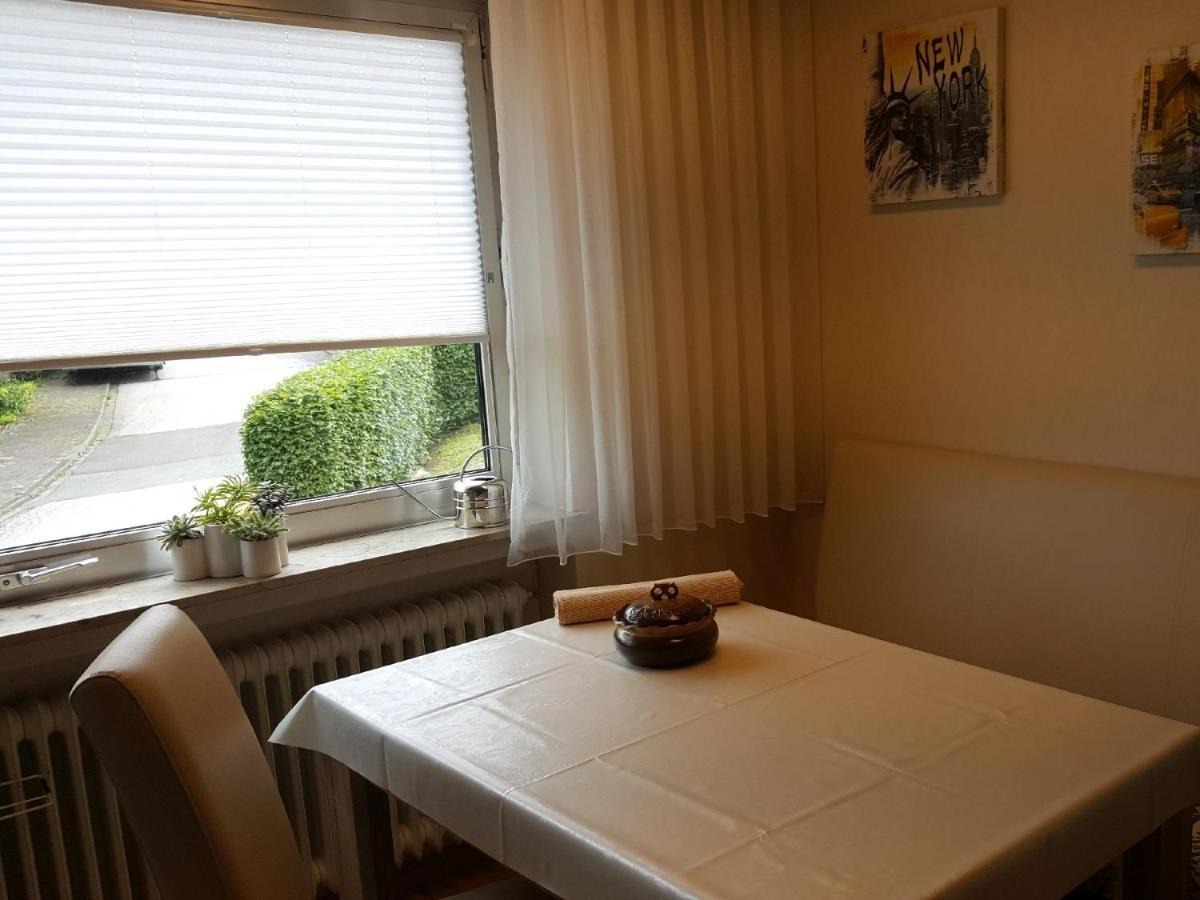 Ferienwohnungen Am Finkenweg Bestwig Exteriör bild