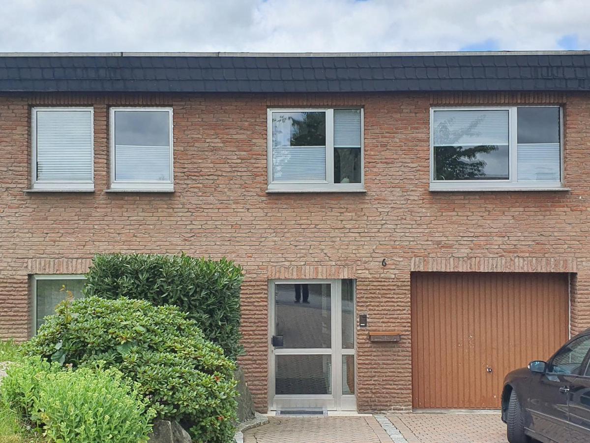 Ferienwohnungen Am Finkenweg Bestwig Exteriör bild