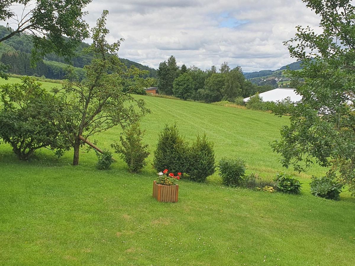 Ferienwohnungen Am Finkenweg Bestwig Exteriör bild
